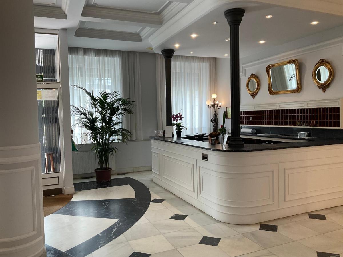 Gran Hotel Balneario De ลิเออร์กาเนส ภายนอก รูปภาพ