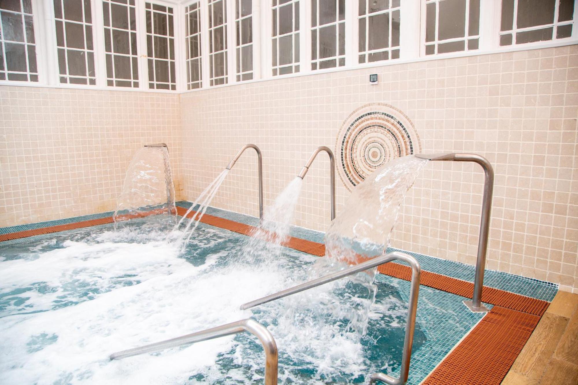 Gran Hotel Balneario De ลิเออร์กาเนส ภายนอก รูปภาพ