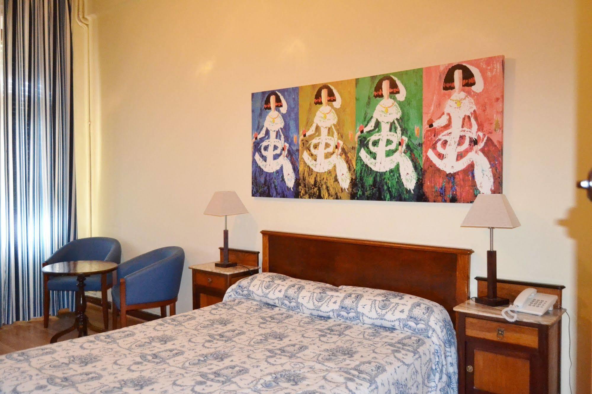 Gran Hotel Balneario De ลิเออร์กาเนส ภายนอก รูปภาพ